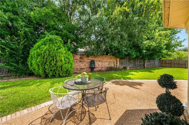 6501 TENNYSON OAKS Lane, Alexandria, LA 71301