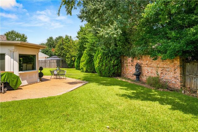 6501 TENNYSON OAKS Lane, Alexandria, LA 71301