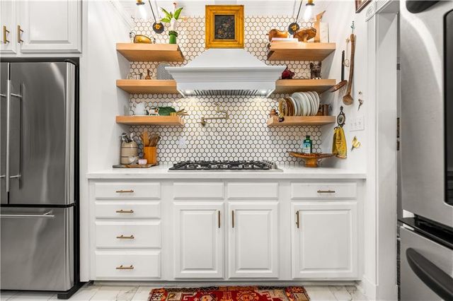 6501 TENNYSON OAKS Lane, Alexandria, LA 71301