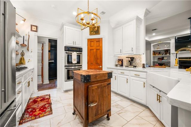 6501 TENNYSON OAKS Lane, Alexandria, LA 71301