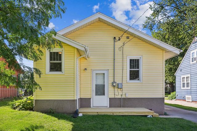 620 Home Park Boulevard, Waterloo, IA 50701