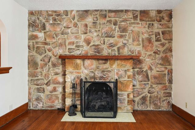 620 Home Park Boulevard, Waterloo, IA 50701