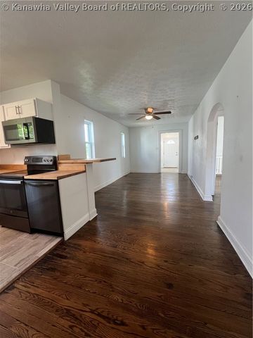 136 Cabell Street, Dunbar, WV 25064