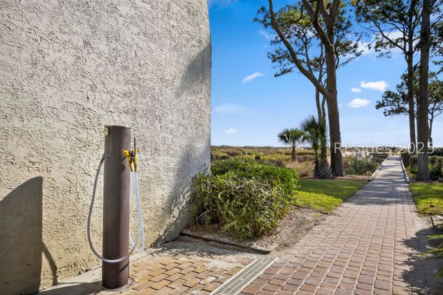 31 S Forest Beach Dr Apt 51, Hilton Head Island, SC 29928