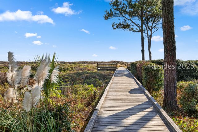 31 S Forest Beach Dr Apt 51, Hilton Head Island, SC 29928