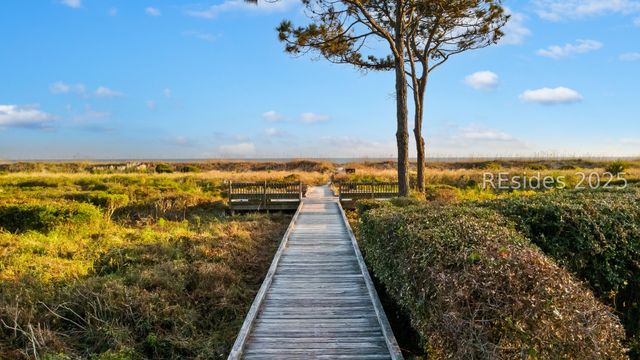 31 S Forest Beach Dr Apt 51, Hilton Head Island, SC 29928