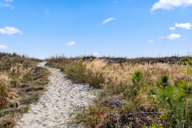 31 S Forest Beach Dr Apt 51, Hilton Head Island, SC 29928