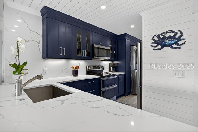 31 S Forest Beach Dr Apt 51, Hilton Head Island, SC 29928