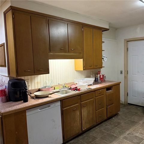 79 Chestnut Street, Oneonta, NY 13820