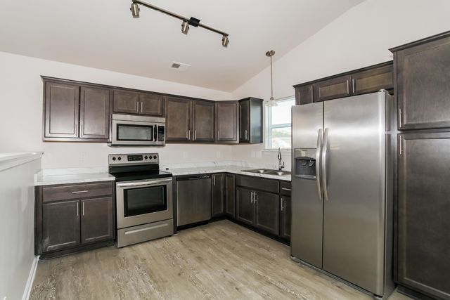 2204 Walcot Way, Lexington, KY 40511