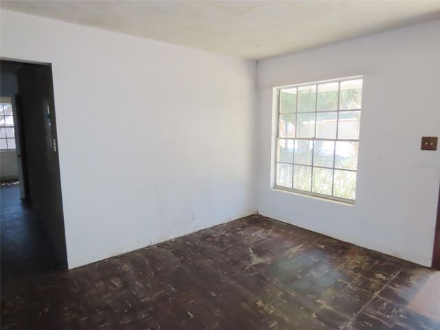 3911 W LEILA AVENUE, Tampa, FL 33616