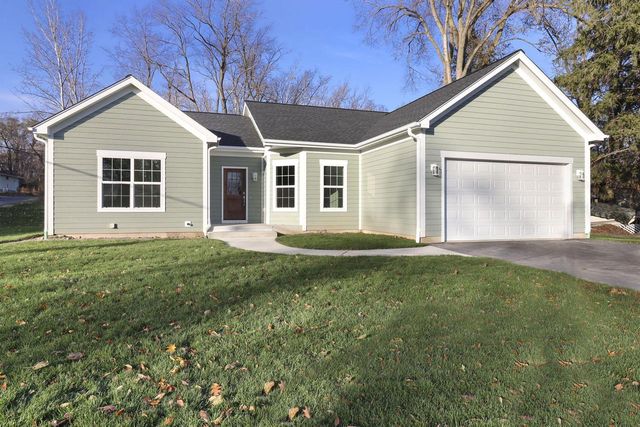 W3794 Beaver DRIVE, Lake Geneva, WI 53147