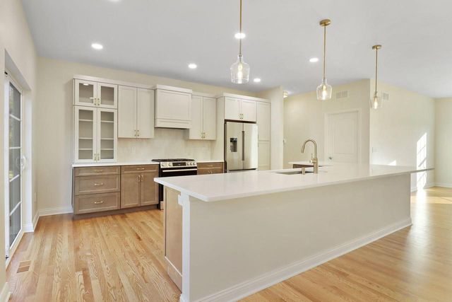 W3794 Beaver DRIVE, Lake Geneva, WI 53147