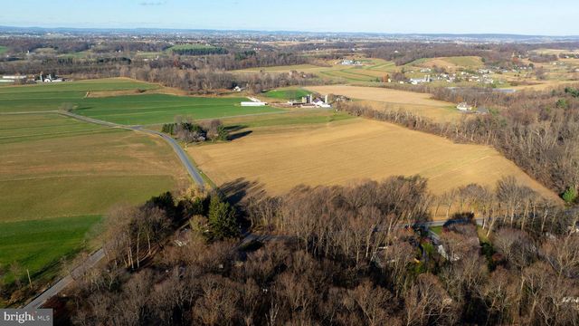 881 STIVELY ROAD, Strasburg, PA 17579