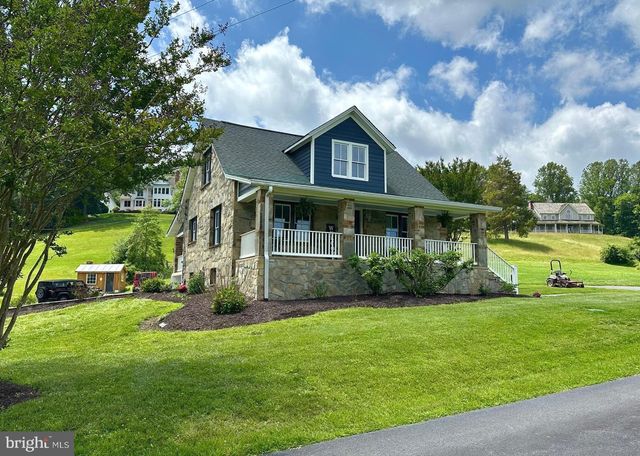 12301 CHAPEL RD, Clifton, VA 20124