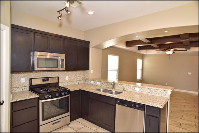 3744 Loma Adriana Drive, El Paso, TX 79938