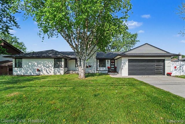 27531 Bell Road, Southfield, MI 48034