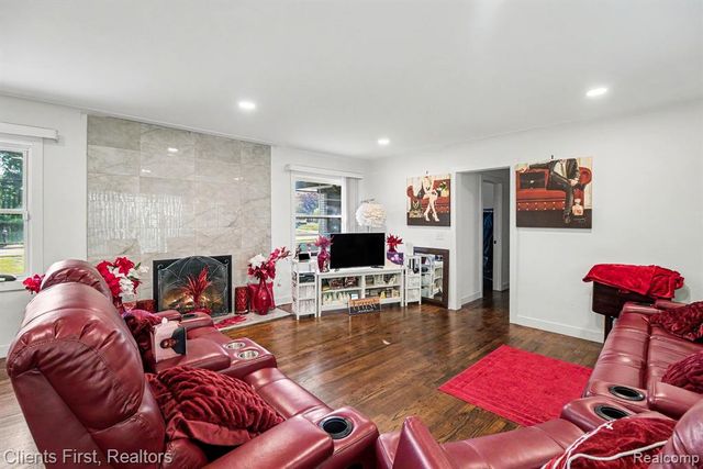 27531 Bell Road, Southfield, MI 48034