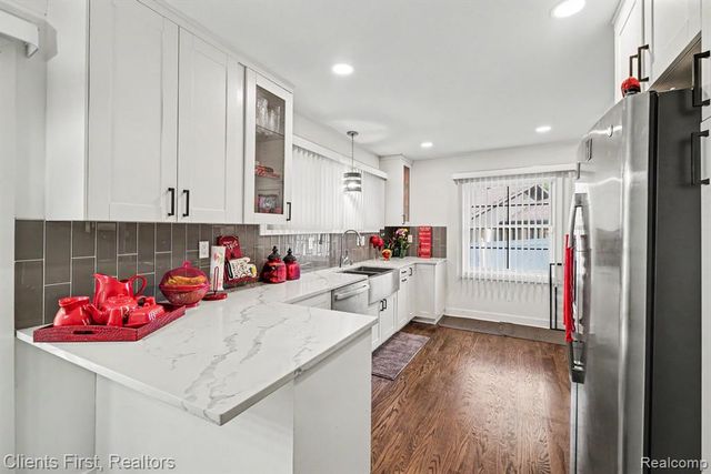 27531 Bell Road, Southfield, MI 48034