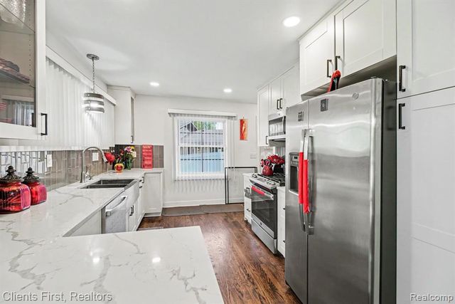 27531 Bell Road, Southfield, MI 48034