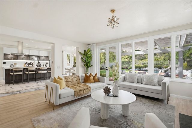 19 Easthill, Trabuco Canyon, CA 92679