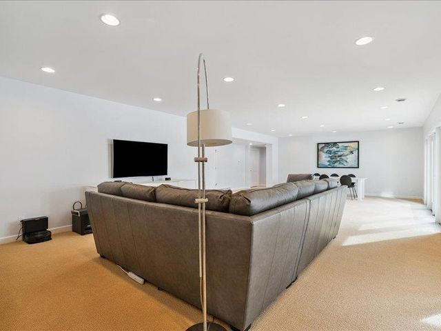 702 Stoneman Court, Fayette, IA 52142