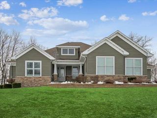 702 Stoneman Court, Fayette, IA 52142