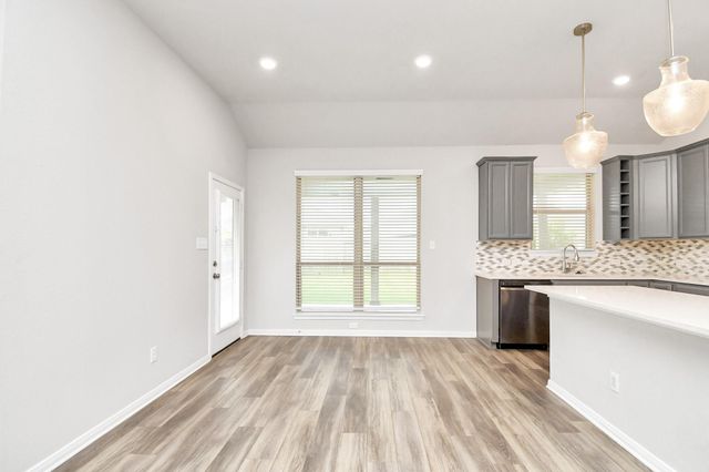 299 Brocks Lane, Montgomery, TX 77356