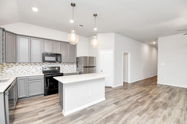 299 Brocks Lane, Montgomery, TX 77356