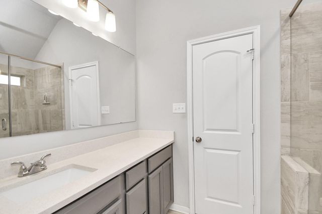 299 Brocks Lane, Montgomery, TX 77356