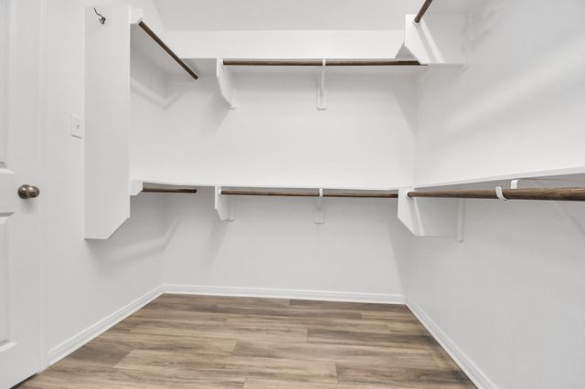 299 Brocks Lane, Montgomery, TX 77356