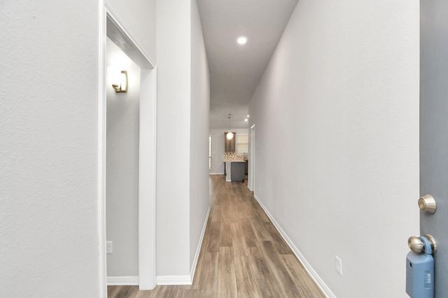 299 Brocks Lane, Montgomery, TX 77356