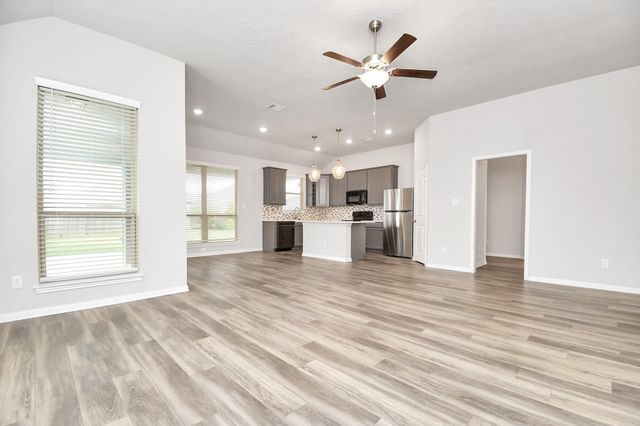 299 Brocks Lane, Montgomery, TX 77356