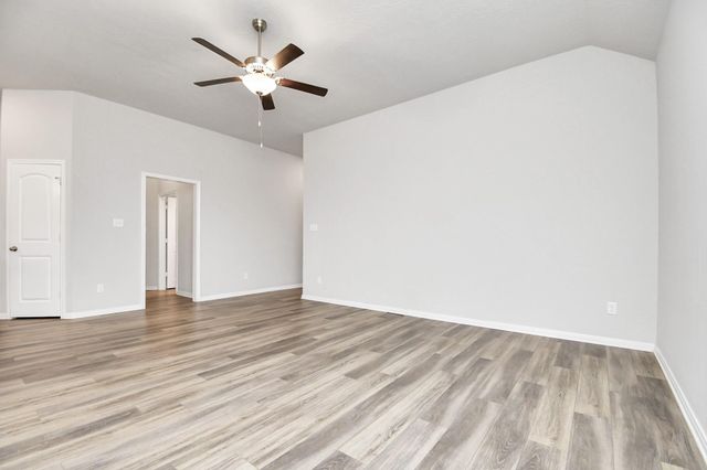 299 Brocks Lane, Montgomery, TX 77356