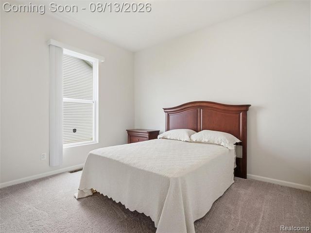 121 Coppice Way, White Lake, MI 48386