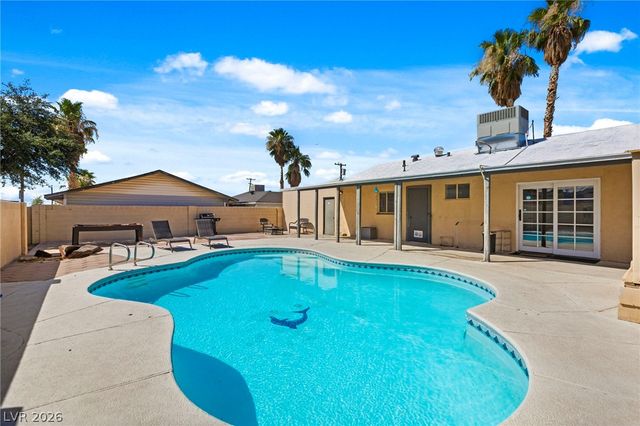 115 Ivy Street, Henderson, NV 89015