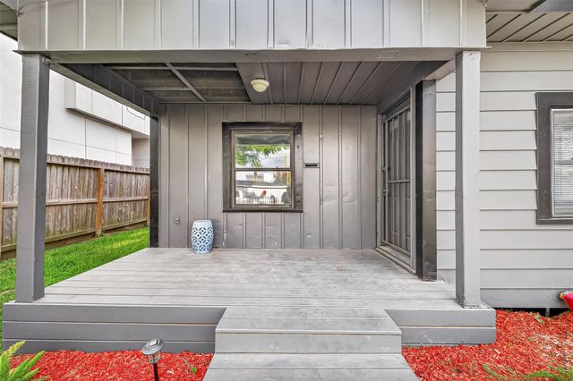 1507 Laird Street, Houston, TX 77008