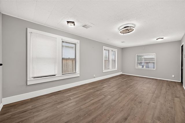 1507 Laird Street, Houston, TX 77008