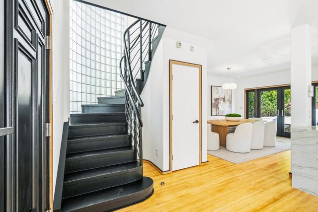 2912 Hillside Drive, Burlingame, CA 94010