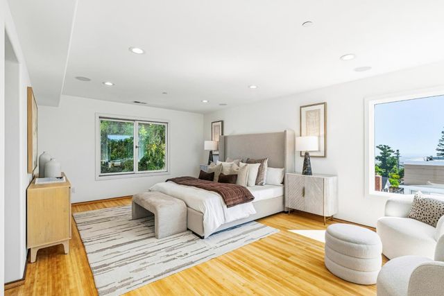 2912 Hillside Drive, Burlingame, CA 94010