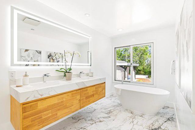 2912 Hillside Drive, Burlingame, CA 94010