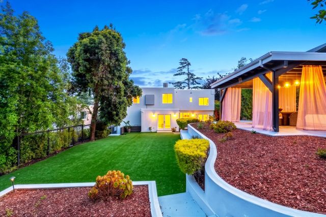 2912 Hillside Drive, Burlingame, CA 94010
