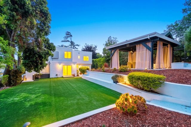 2912 Hillside Drive, Burlingame, CA 94010