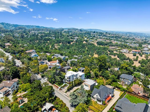 2912 Hillside Drive, Burlingame, CA 94010