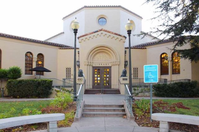 2912 Hillside Drive, Burlingame, CA 94010