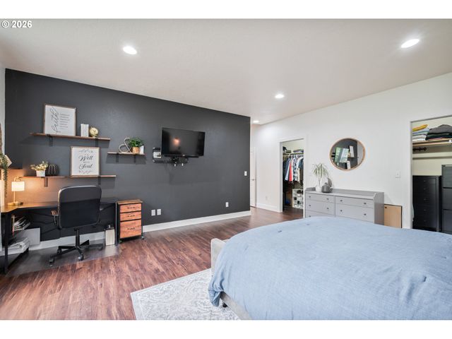 148 W CANYON VIEW Dr, Longview, WA 98632
