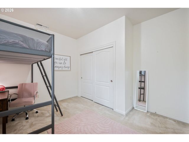 148 W CANYON VIEW Dr, Longview, WA 98632