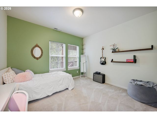 148 W CANYON VIEW Dr, Longview, WA 98632