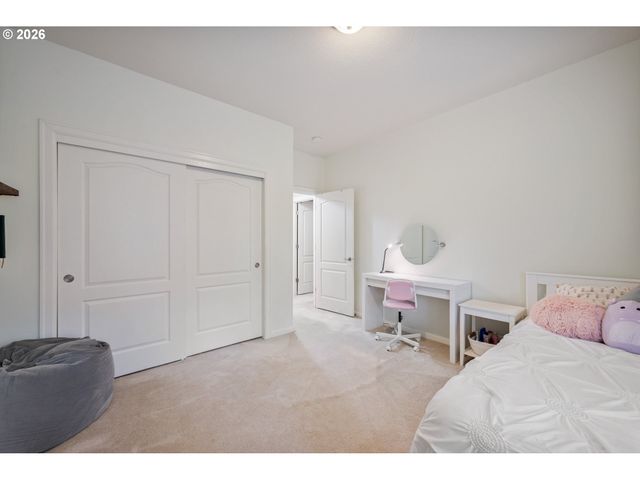 148 W CANYON VIEW Dr, Longview, WA 98632
