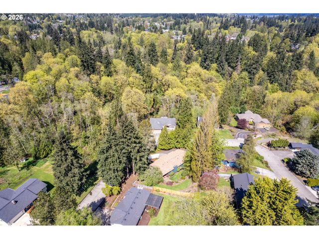 148 W CANYON VIEW Dr, Longview, WA 98632
